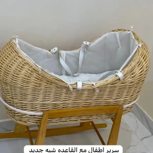 سرير اطفال للبيع