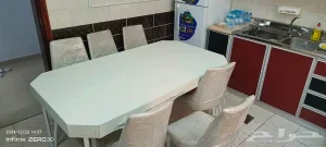 Dinning Table with 6 Chairs